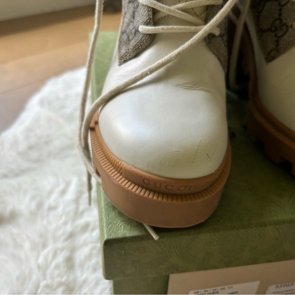Gucci women boots size 38 great condition white and tan color - Picture 6 of 6